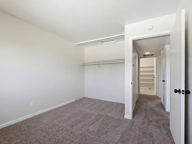 5943 Mack Rd — Photo 18