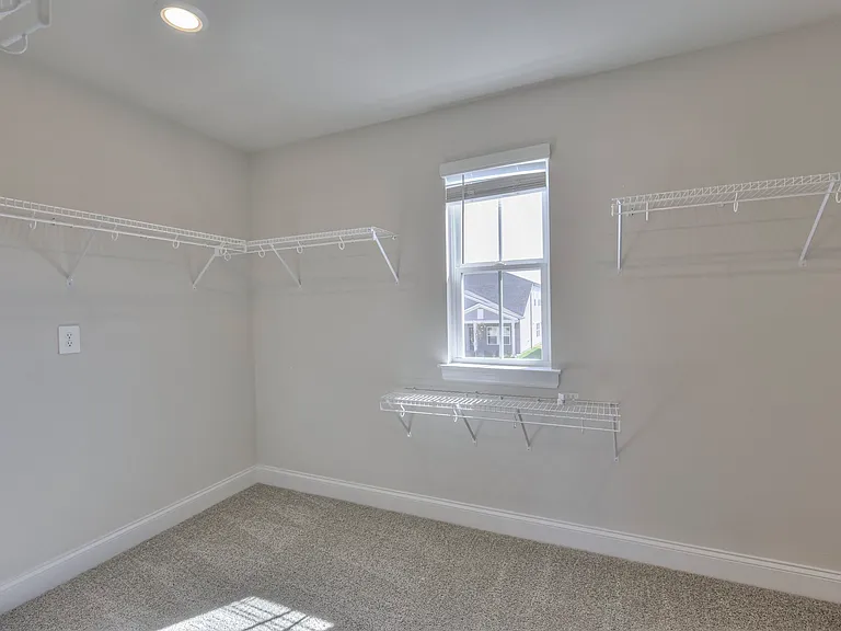 118 Fernbank Ln — Photo 30