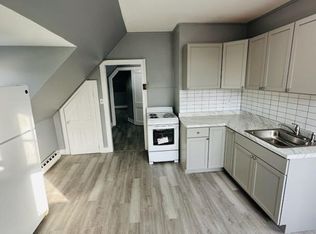26 Lincoln Ave #3, Norwich, CT 06360