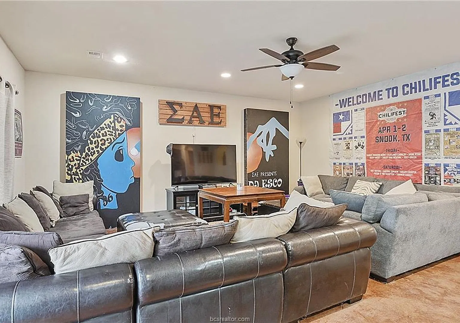 4401 Nagle Street — Photo 4