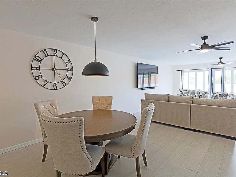 11921 Seabreeze Cove Ln #208 — Photo 3