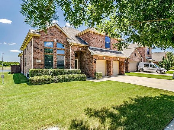 2nd image of 8016 Laurel Oak Dr