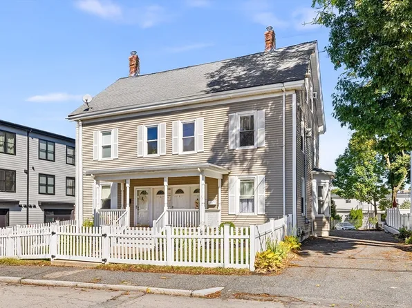28 Robbins St APT 3, Waltham, MA 02453