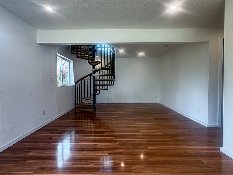 1278 Ridge Rd — Photo 30