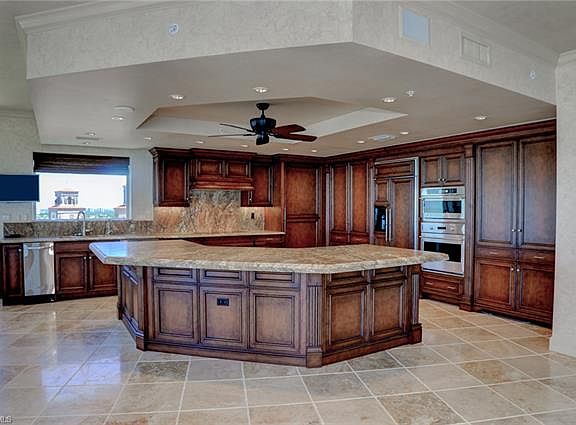 4th image of 8665 Bay Colony Dr APT 2004