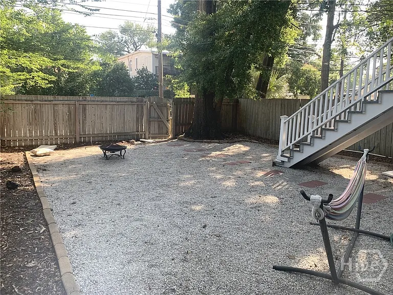 218 W Anderson St #UPPER — Photo 25