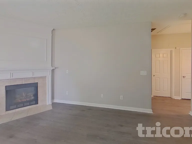 3329 Coach House Ct — Photo 3