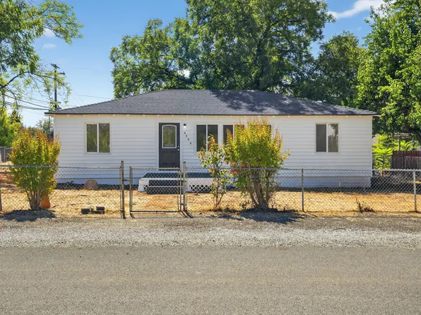 4344 Meade St, Shasta Lake, CA 96019