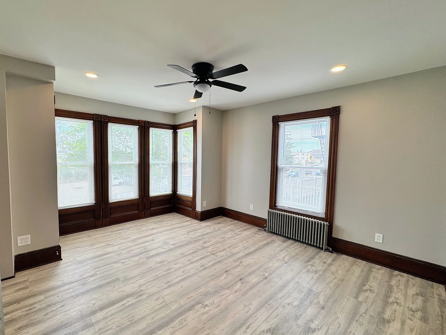 167 County St — Photo 2