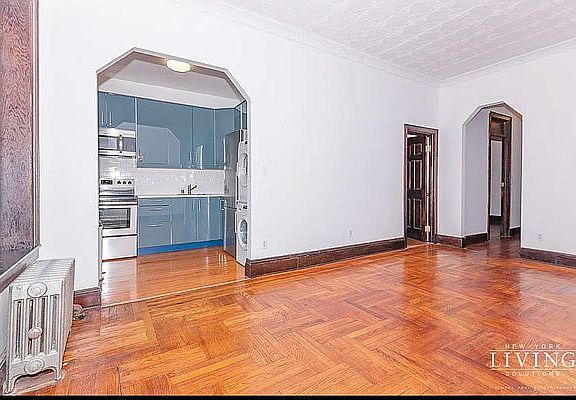 2nd image of 1246 Pacific St #1B