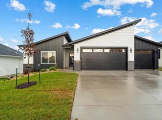 322 Sierra Trce, Coralville, IA 52241