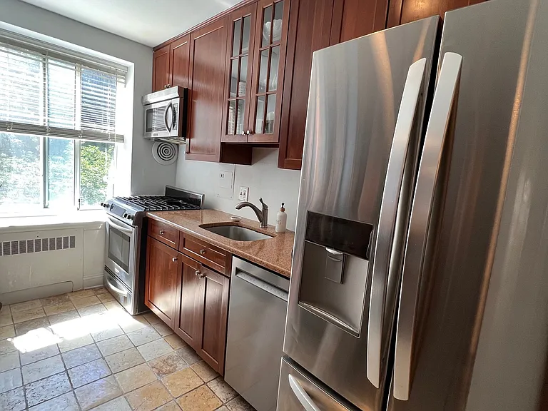 4100 W St NW #201 — Photo 8