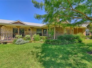 140 Lunday Ln, Burleson, TX 76028