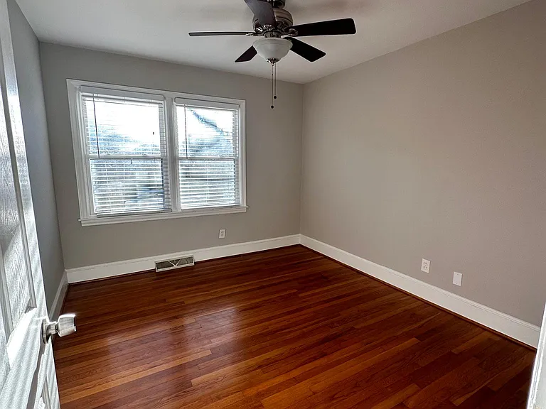 3825 Sheffield Dr — Photo 26