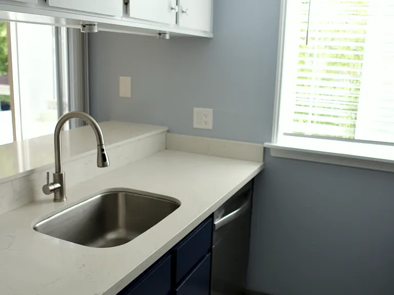 1515 E Union St #304 — Photo 15