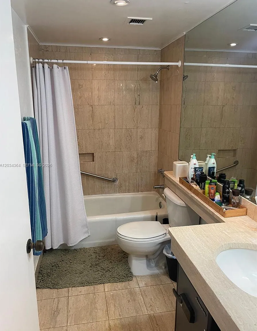 David William Hotel Condo — Photo 3