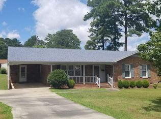 633 Raleigh St, Roanoke Rapids, NC 27870