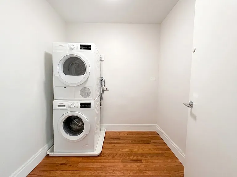 135 W 96th St #4CD — Photo 4