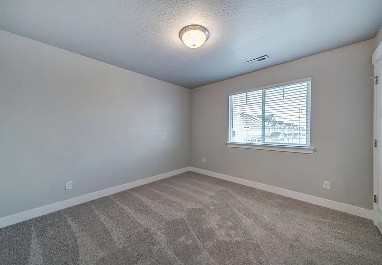 664 N Fall Creek Dr #MASTER ROOM — Photo 17