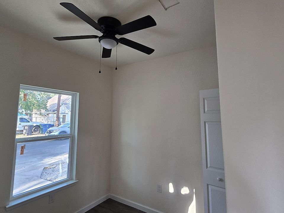 2nd image of 1530 Santiago St