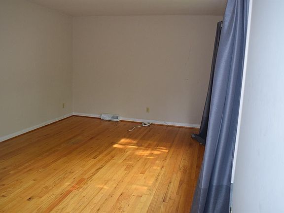 2nd image of 612 Louise Dr