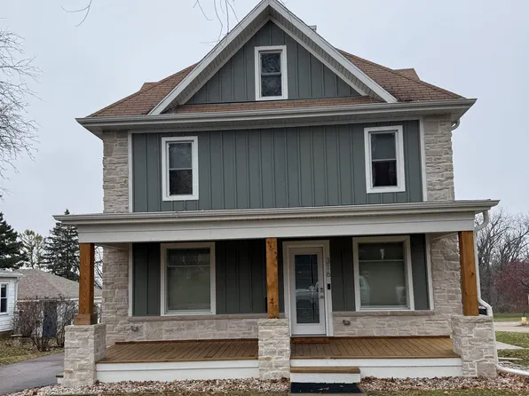 316 W Main St, Mount Horeb, WI 53572