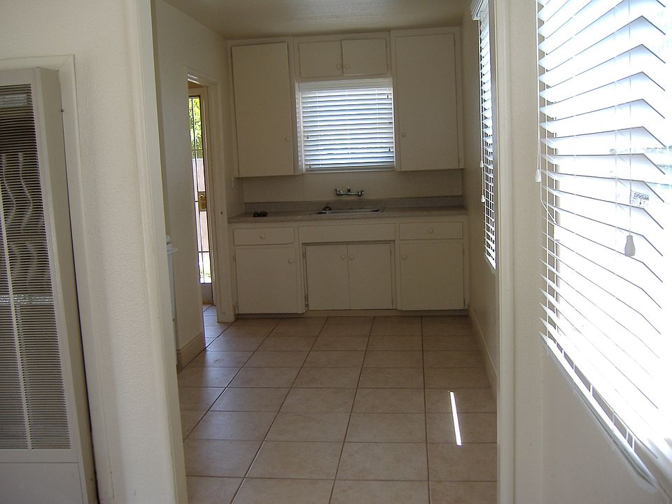2nd image of 309 High St
