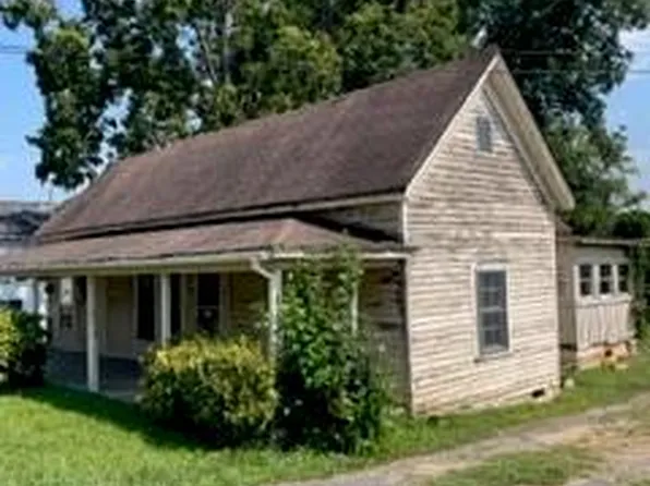 216 Blueridge Ave, Nelson, GA 30151