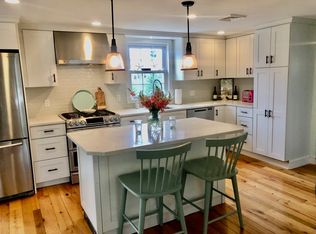 2 Jackson Rd, Scituate, MA 02066