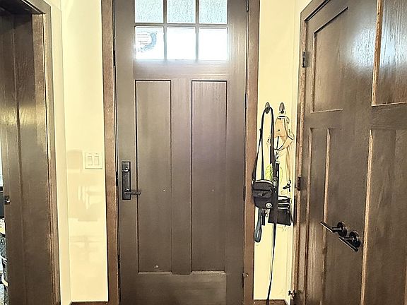 5th image of 1508 Ellis Ave
