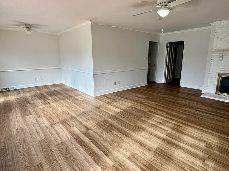 2112 Leon Dr — Photo 14