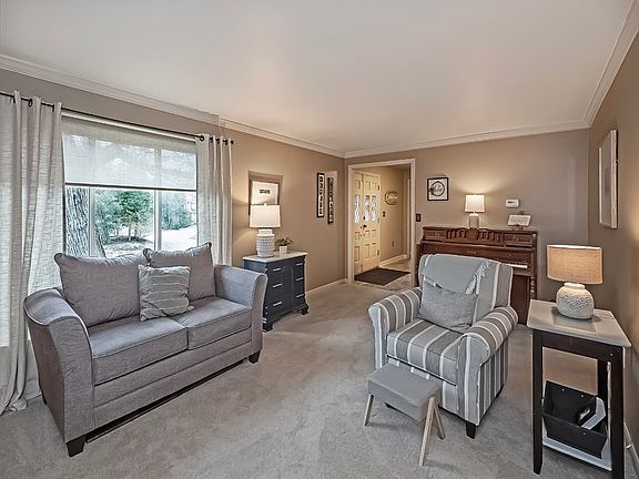 2nd image of 3317 Cochise Dr