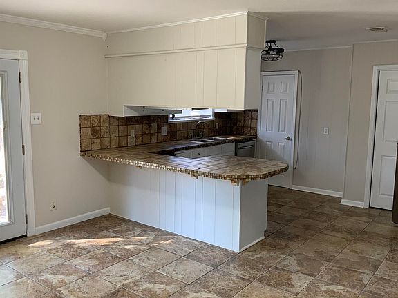 4th image of 4212 S Morvant Pl