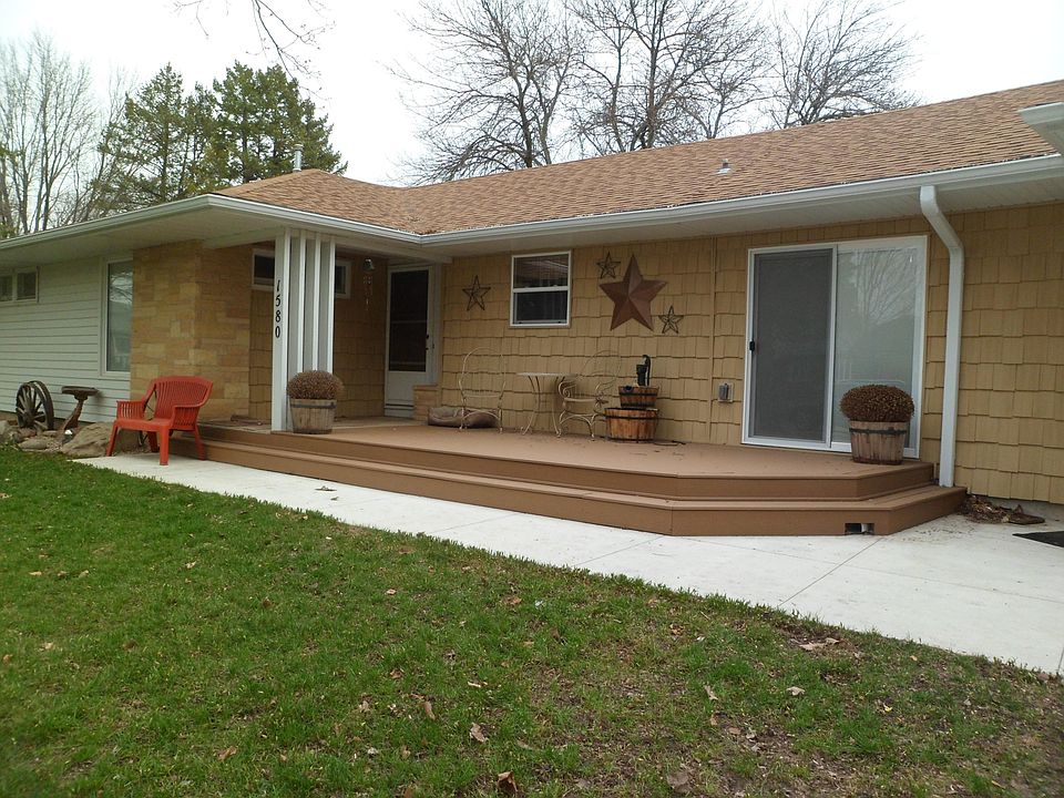 1st image of 1580 Maplecrest Dr