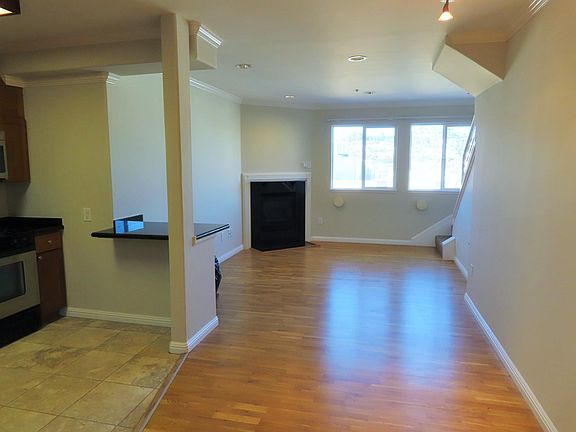 2nd image of 1 Wattson Pl Unit 9