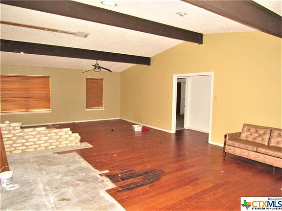 2nd image of 1200 Tanglewood Ct