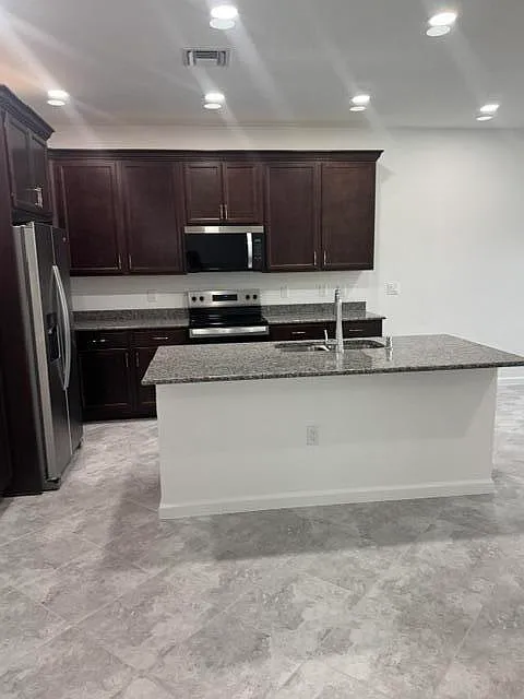 3 bed, 1540 sqft, $2,900 — Photo 1