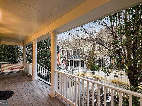 2nd image of 734 Lake Varuna Mews