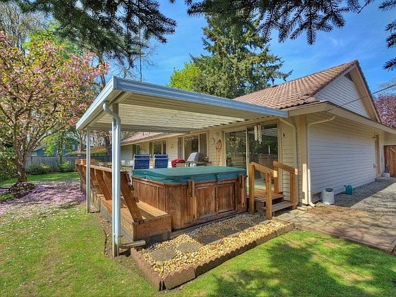 4th image of 8102 75th St SW