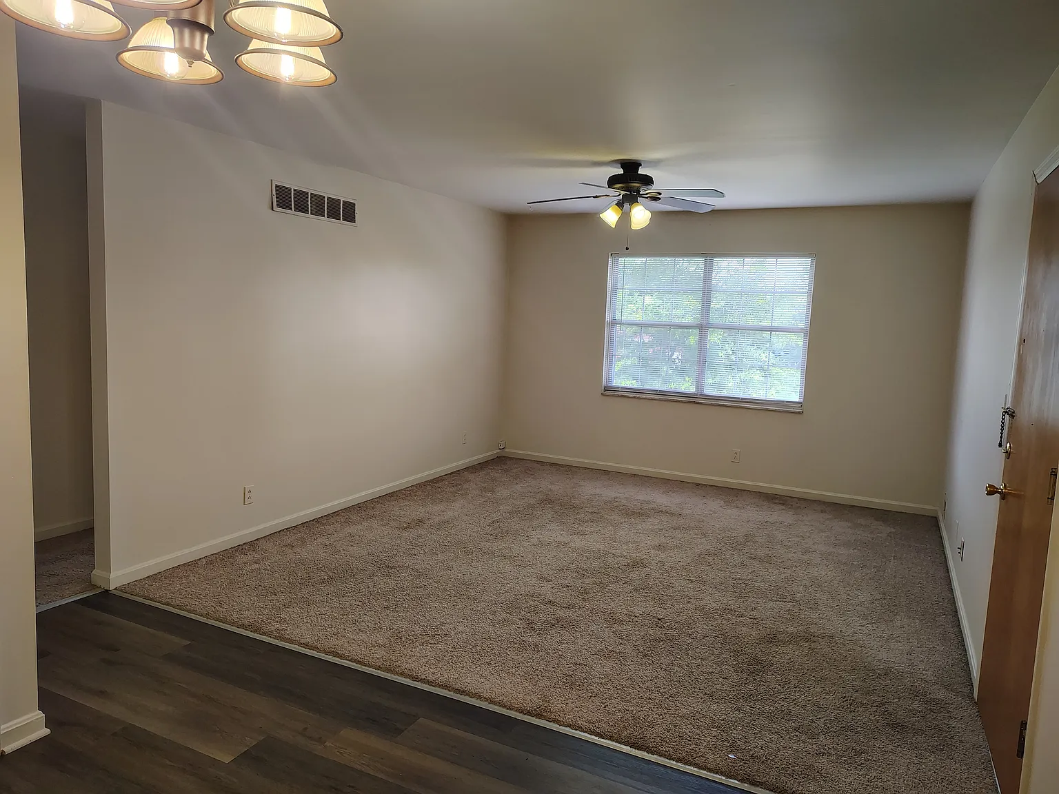 4214 N. Churchway - 4 — Photo 2