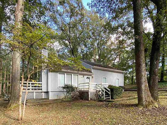 5th image of 138 Meridian Dr