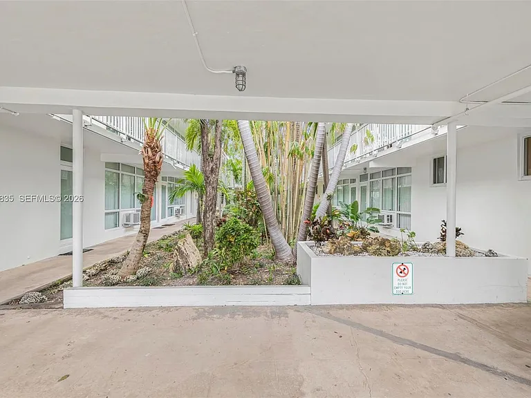 1850 Meridian Ave #9 — Photo 12