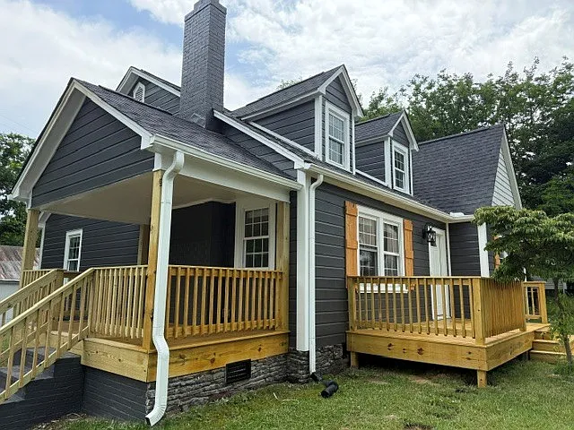 4 bed, 1606 sqft, $2,200 — Photo 2