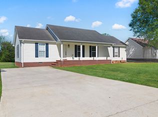 456 Creek Ln, McMinnville, TN 37110