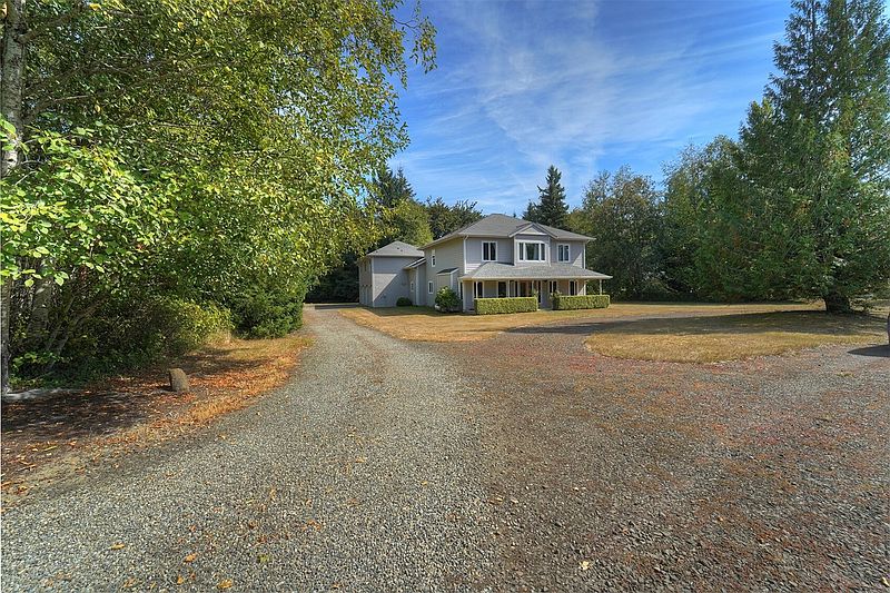 2nd image of 323 E Alderwood Road