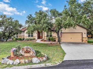 1406 Cougar Dr, Canyon Lake, TX 78133