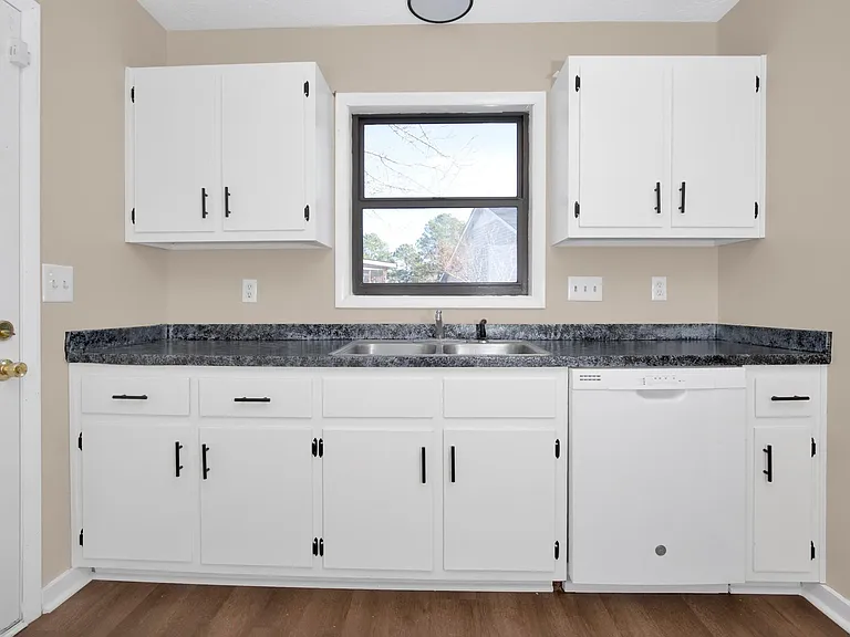 7006 Candlewood Dr — Photo 12