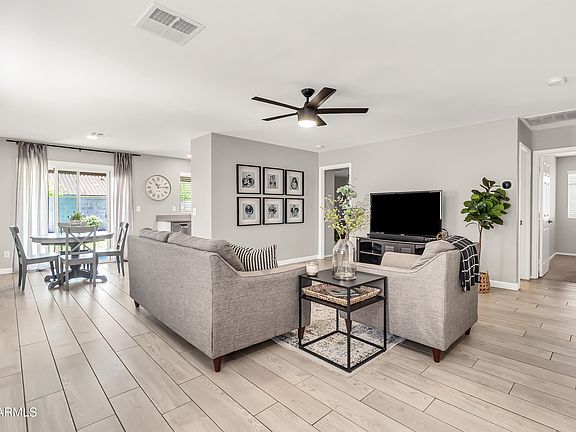 3rd image of 8119 E OLLA Avenue