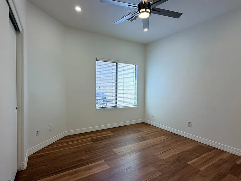 3 S Laveen Pl — Photo 12