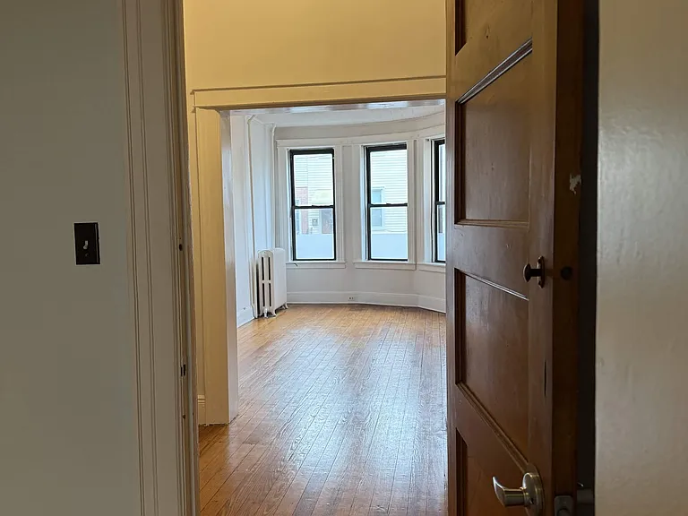 62nd St — Photo 2